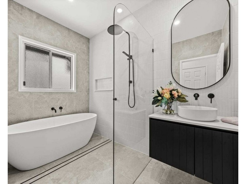 539 TINGAL RD, Wynnum QLD 4178