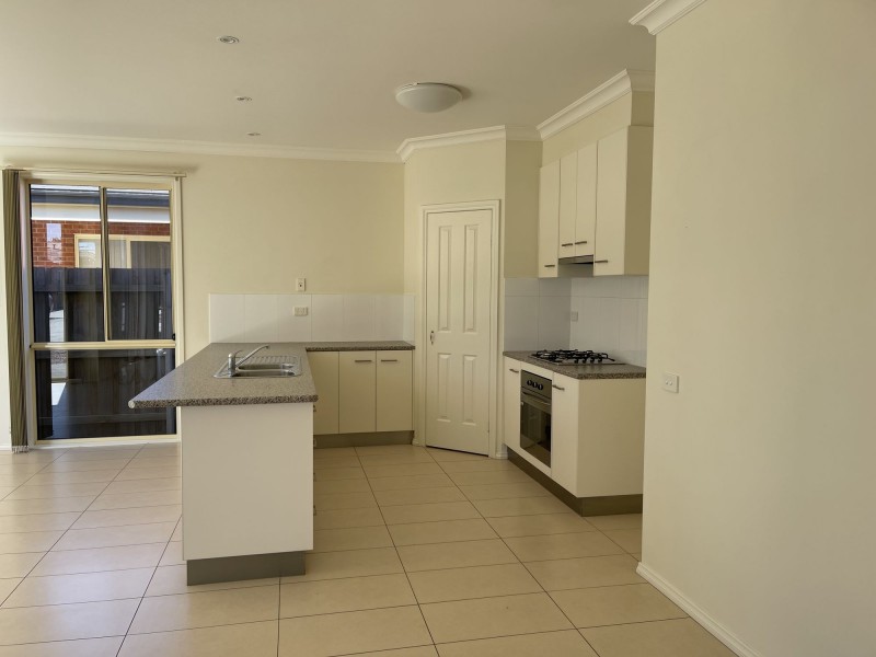 2/121 Marley Street, Sale VIC 3850
