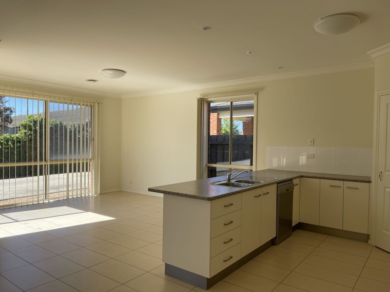 2/121 Marley Street, Sale VIC 3850