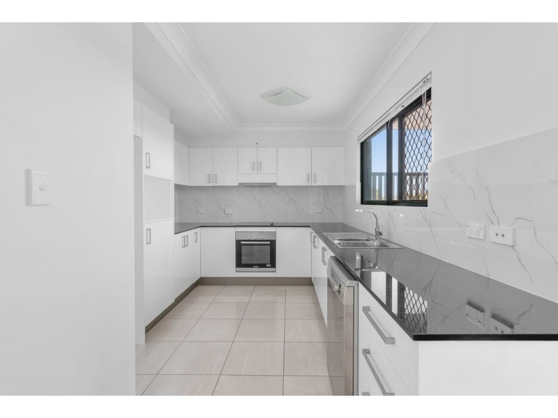 2/42 Le Geyt Street, Windsor QLD 4030