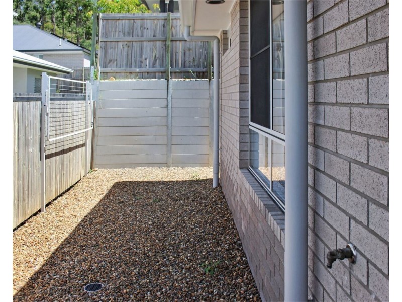 65 Applecross Cct, Spring Mountain QLD 4124