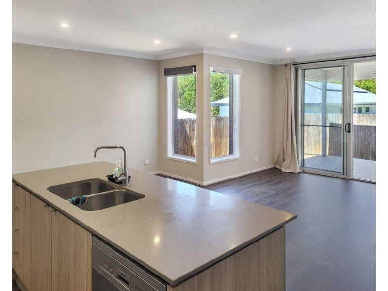 65 Applecross Cct, Spring Mountain QLD 4124