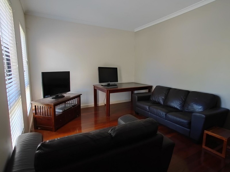 1/4 Holford Way, Wilson WA 6107