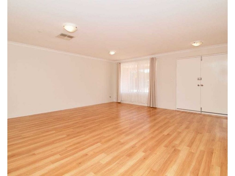 3 Few Court, Rockingham WA 6168