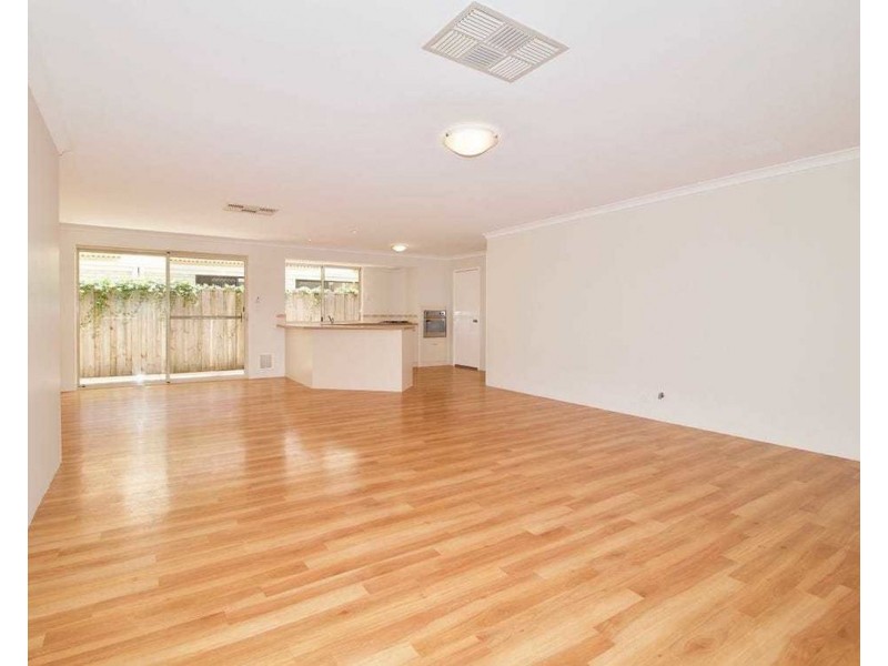 3 Few Court, Rockingham WA 6168