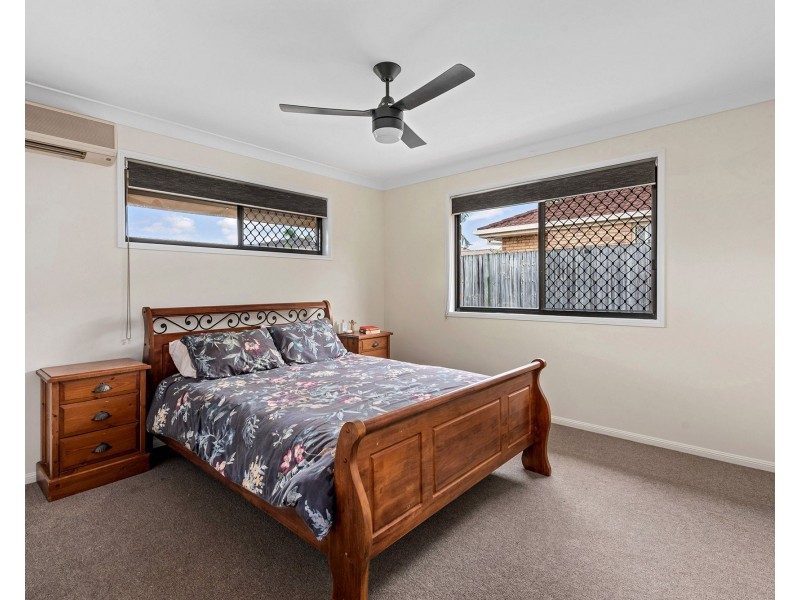 6 Macchion Close, Wakerley QLD 4154