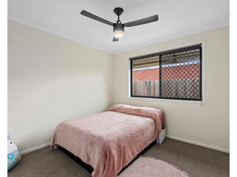 6 Macchion Close, Wakerley QLD 4154