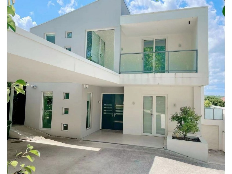 27 Donna Buang Street, Camberwell VIC 3124