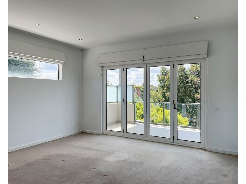 27 Donna Buang Street, Camberwell VIC 3124