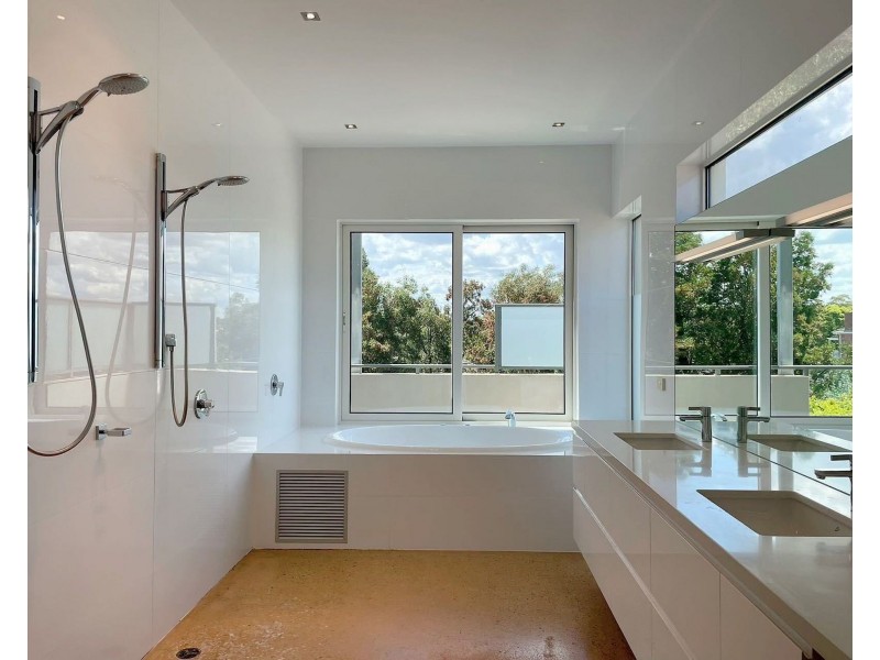 27 Donna Buang Street, Camberwell VIC 3124