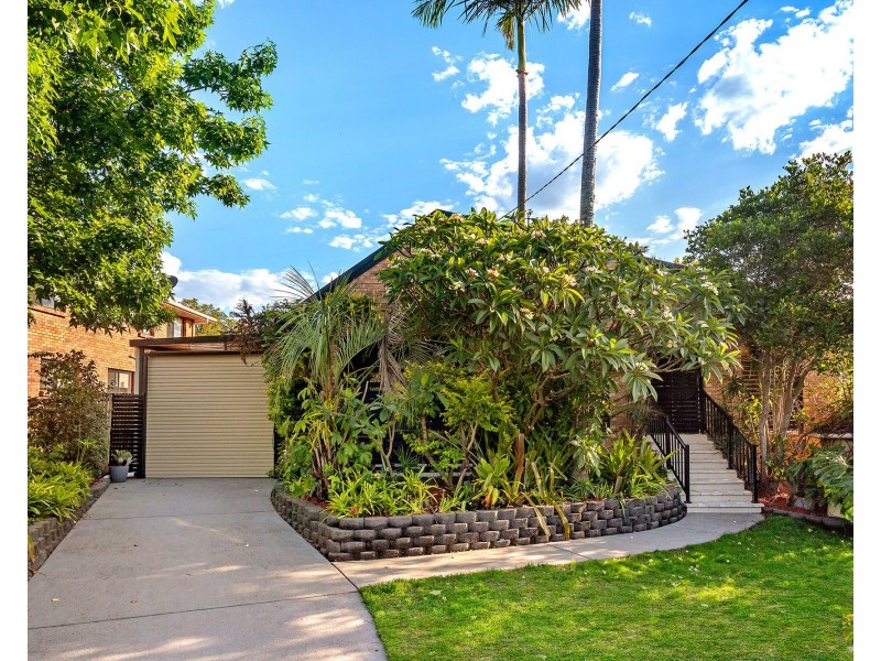 9 Sussex Drive, Albany Creek QLD 4035