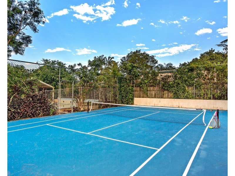 9 Sussex Drive, Albany Creek QLD 4035