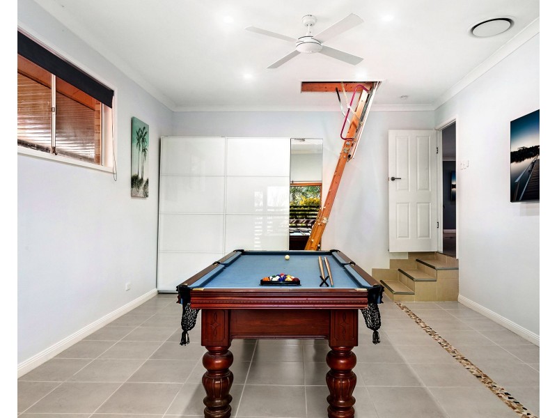 9 Sussex Drive, Albany Creek QLD 4035