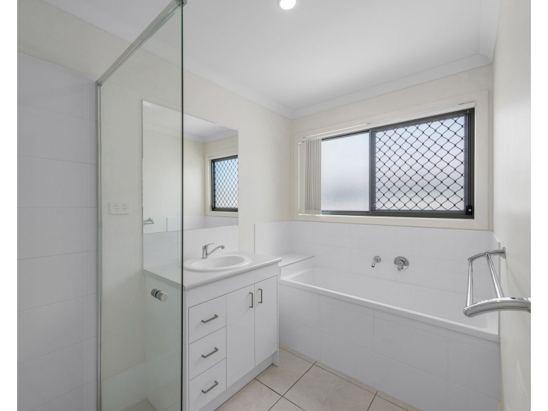 30 Bayford Road, Birkdale QLD 4159