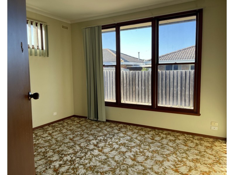 12 Nicholson Street, Sale VIC 3850