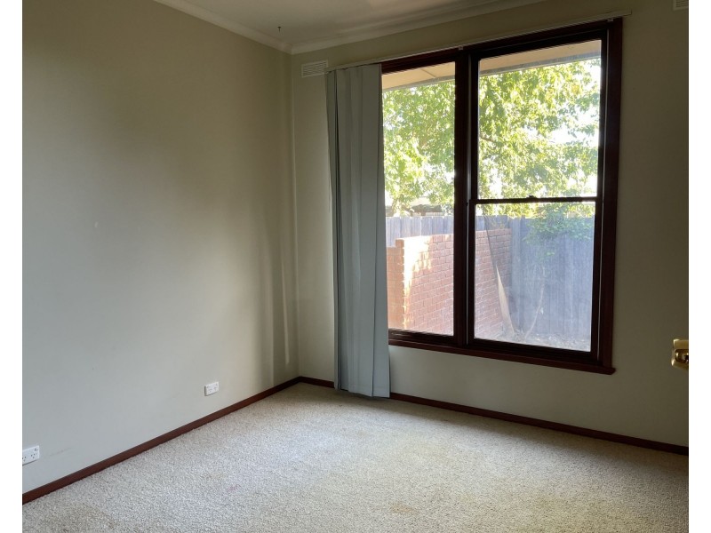 12 Nicholson Street, Sale VIC 3850