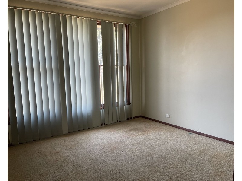 12 Nicholson Street, Sale VIC 3850