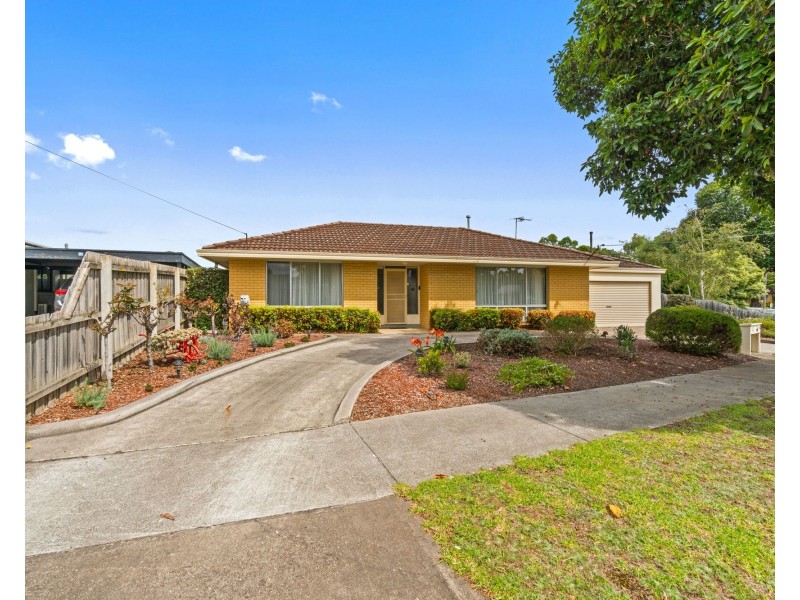 14 Alameda Drive, Sale VIC 3850