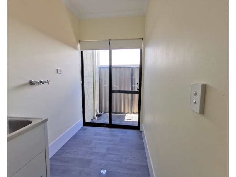 5 Bushside Drive, Aveley WA 6069