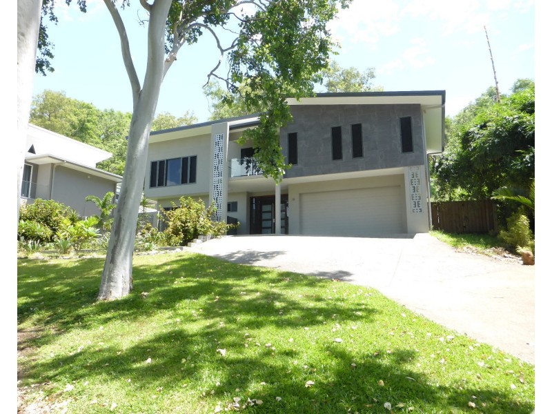 29 Freshwater Ave, Palm Cove QLD 4879
