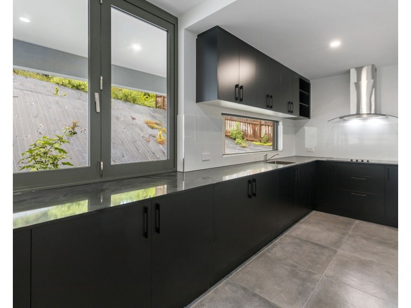 29 Freshwater Ave, Palm Cove QLD 4879