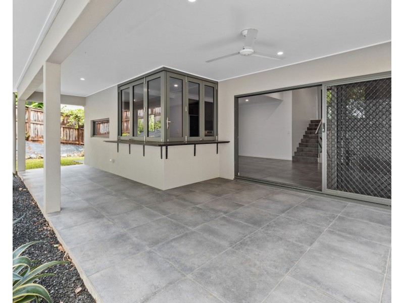 29 Freshwater Ave, Palm Cove QLD 4879