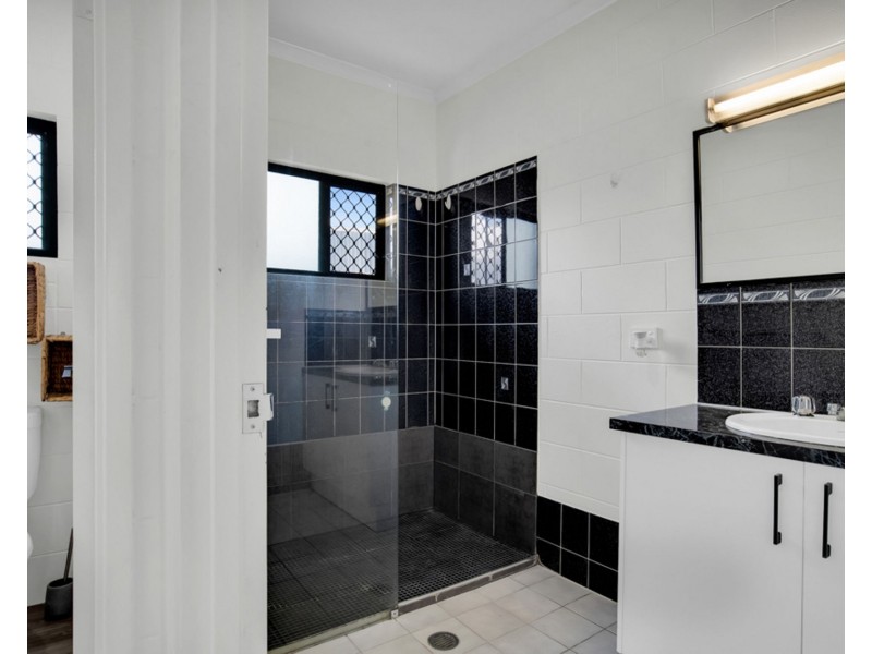 31 Cracknell Road, White Rock QLD 4868