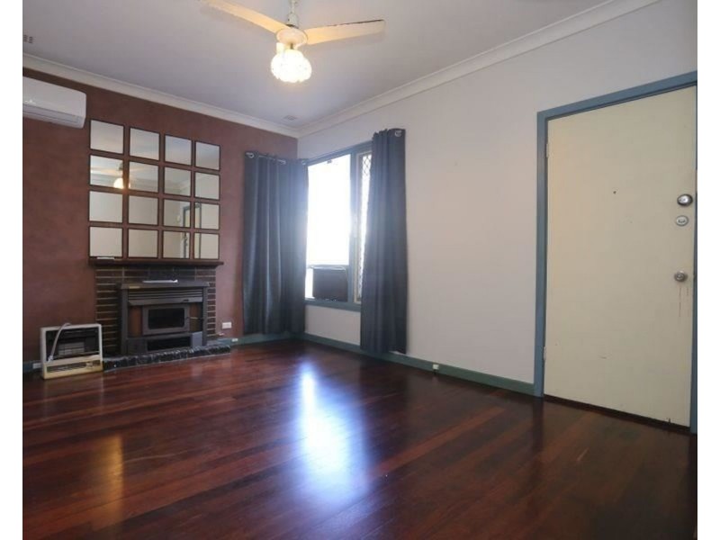 26 Bungaree Road, Wilson WA 6107