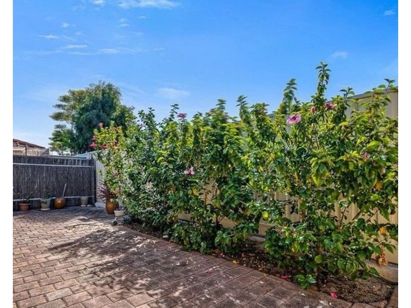 10/4 Callander Avenue, Kinross WA 6028