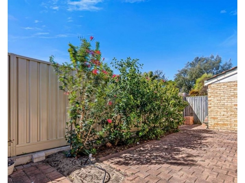 10/4 Callander Avenue, Kinross WA 6028