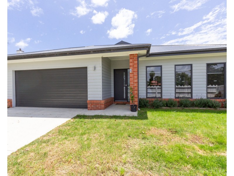 7 Raglan Street, Sale VIC 3850