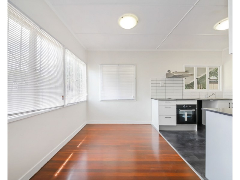 3 Pevny, Salisbury QLD 4107