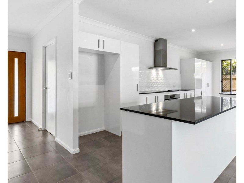 7 Byerstown Link, Trinity Park QLD 4879