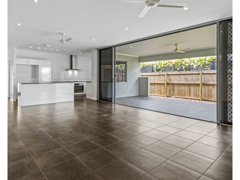 7 Byerstown Link, Trinity Park QLD 4879