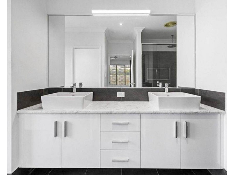 7 Byerstown Link, Trinity Park QLD 4879