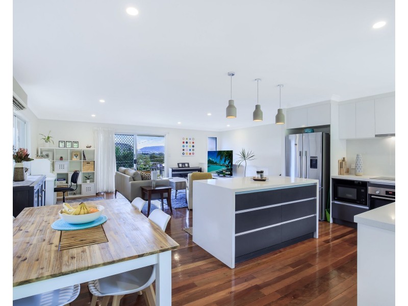 12 Grandis Court, Everton Hills QLD 4053