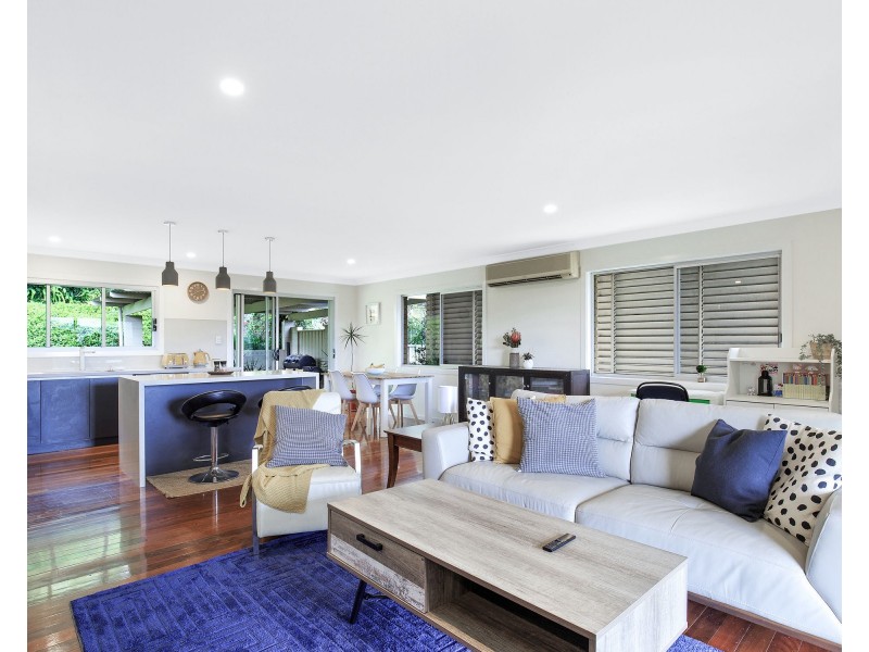 12 Grandis Court, Everton Hills QLD 4053