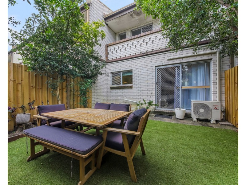 2/19 Nitawill Street, Everton Park QLD 4053