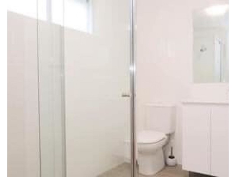 10 Hillcrest Avenue, Bateau Bay NSW 2261