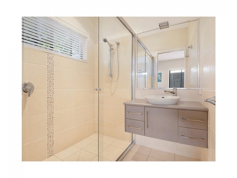 16 Torrance Street, Wooloowin QLD 4030