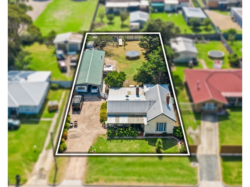 23 Raymond St, Stratford VIC 3862
