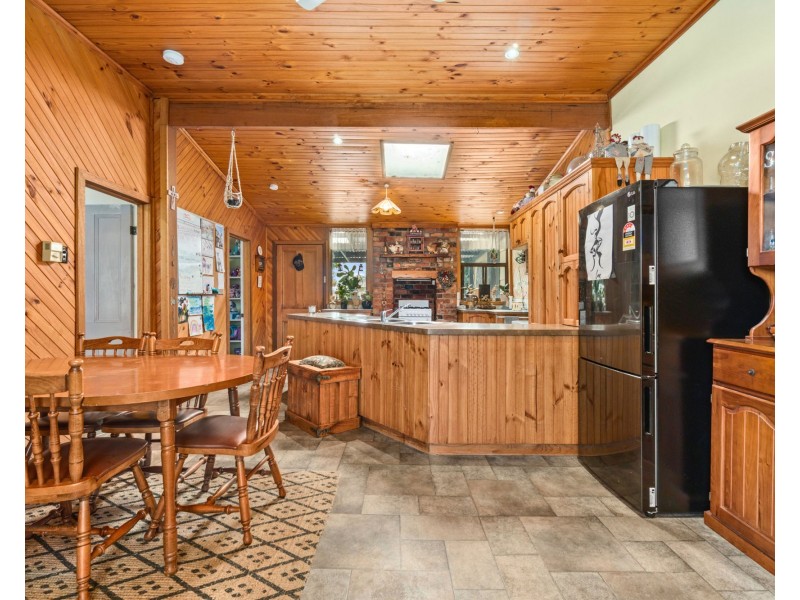 23 Raymond St, Stratford VIC 3862