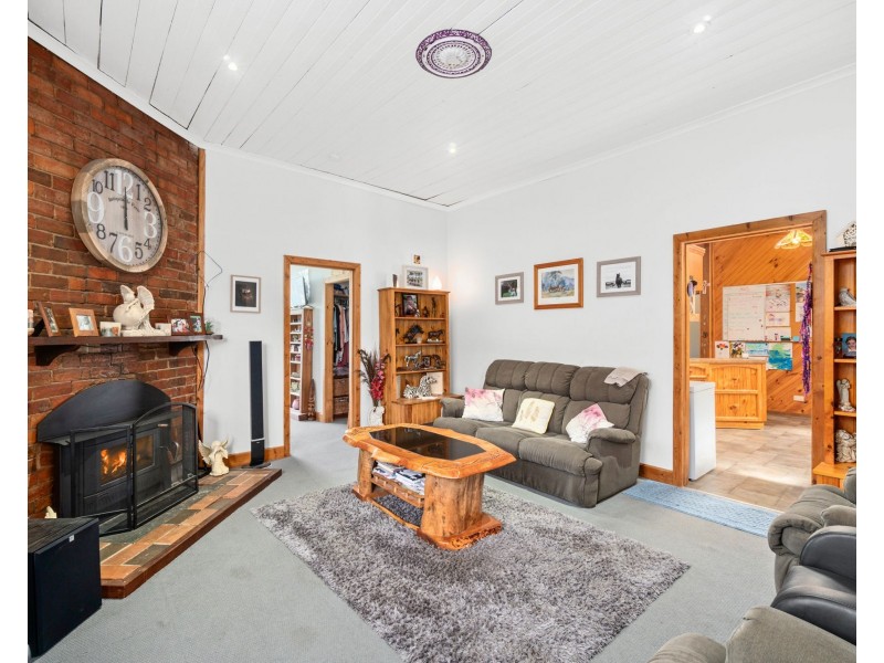 23 Raymond St, Stratford VIC 3862