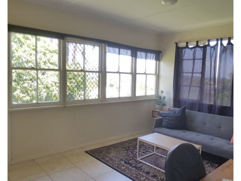 2/2 Murray Street, Red Hill QLD 4059