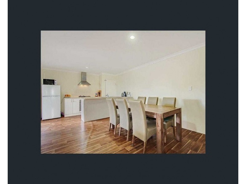 27 Chiltern Avenue, Brookdale WA 6112