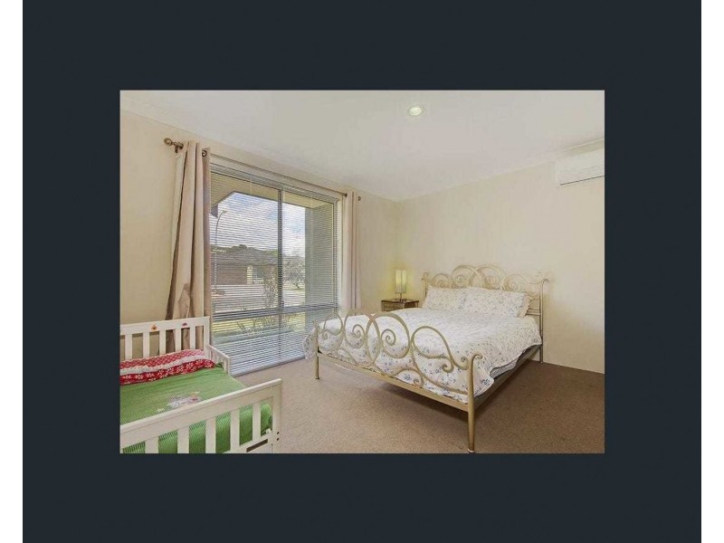 27 Chiltern Avenue, Brookdale WA 6112