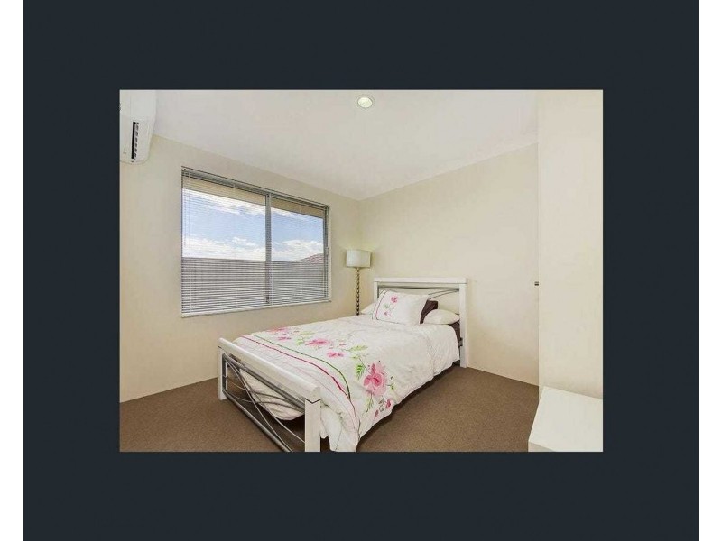 27 Chiltern Avenue, Brookdale WA 6112