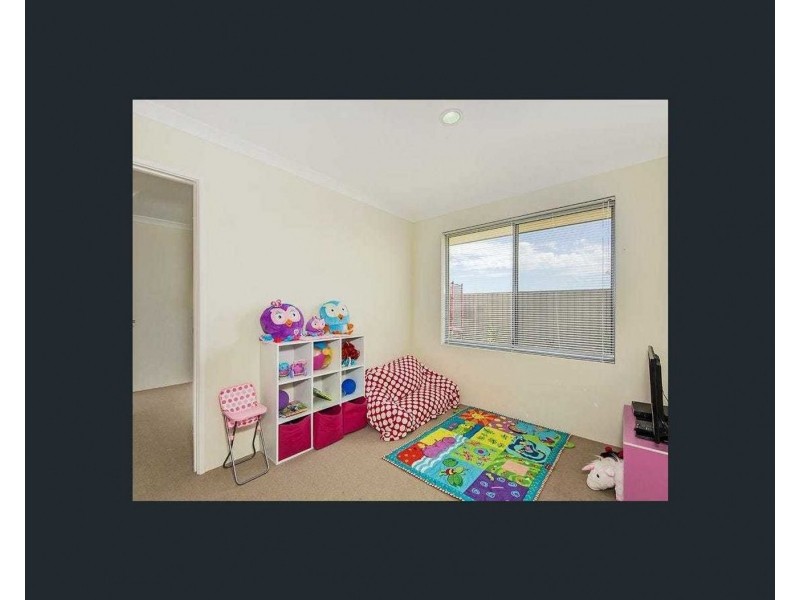 27 Chiltern Avenue, Brookdale WA 6112