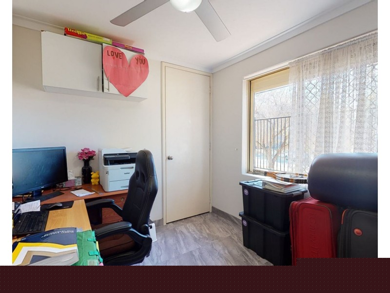 2 Valley Brook Road, Caversham WA 6055