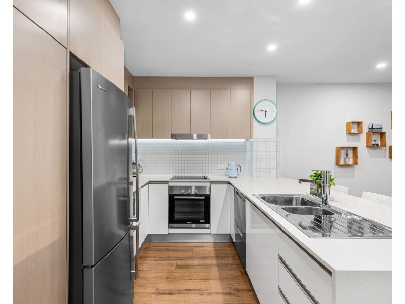 1202/1918 Creek Road, Cannon Hill QLD 4170